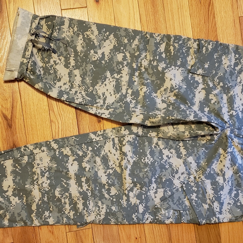 Vintage Universal Digital Camo Pattern Pants - image 5